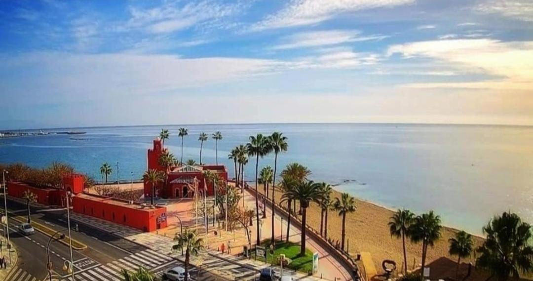 Estudio Benalbeach New Benalmadena Exterior photo