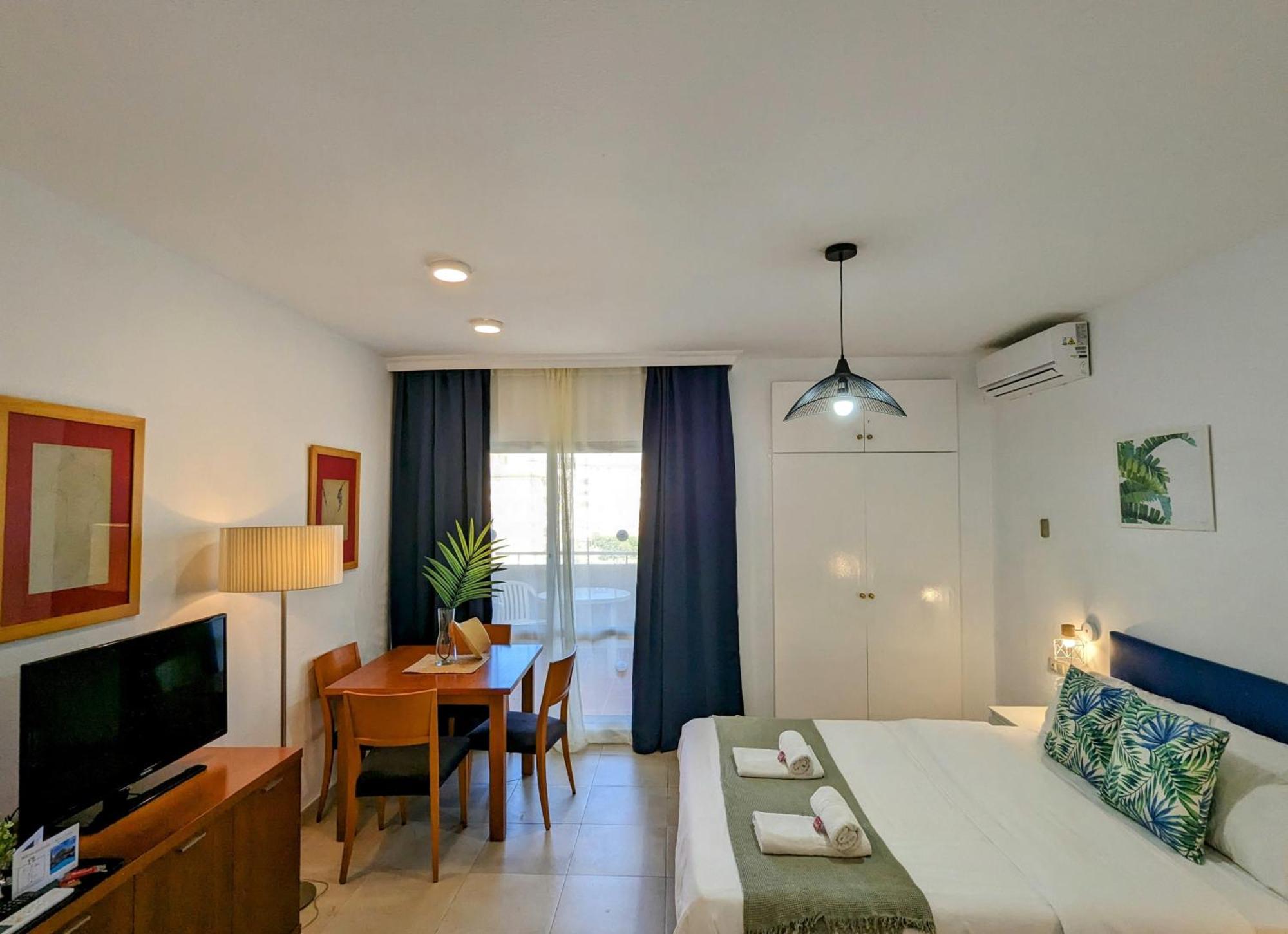 Estudio Benalbeach New Benalmadena Exterior photo
